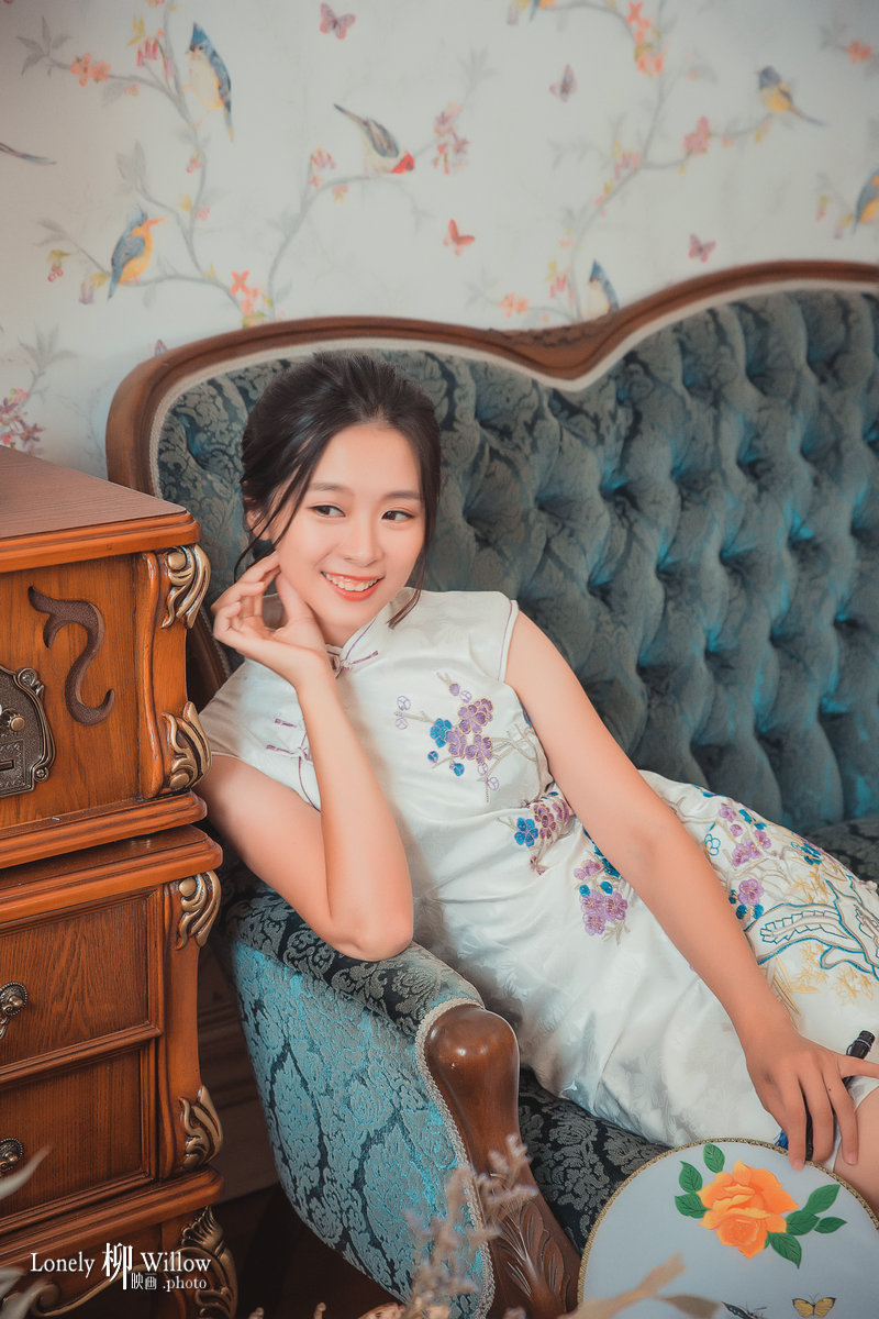 20200302portrait-emma0075f