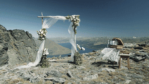 皇后镇夏日直升机山顶婚礼